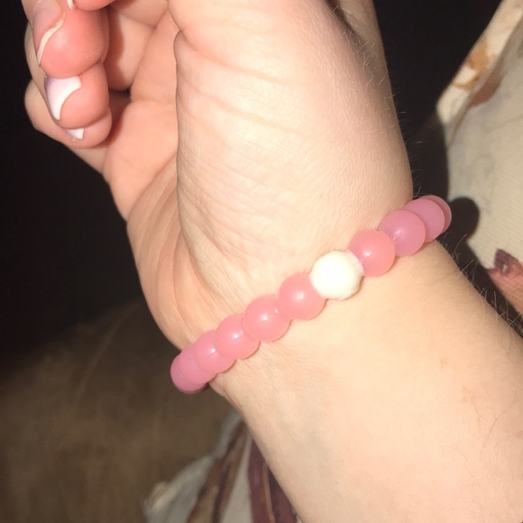 Breast Cancer Lokai - Picture 4 of 4